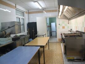 La cuisine de la salle Montaigne